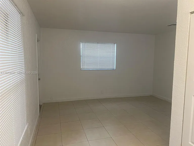 919 NW 2nd Ave #1 — Photo 14