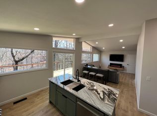 44 Grisham Dr, Bella Vista, AR 72715