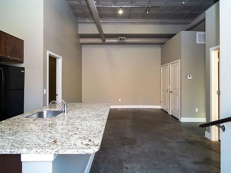The Junction Apartments — Photo 2