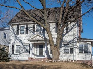 6836 W Wisconsin Ave, Wauwatosa, WI 53213