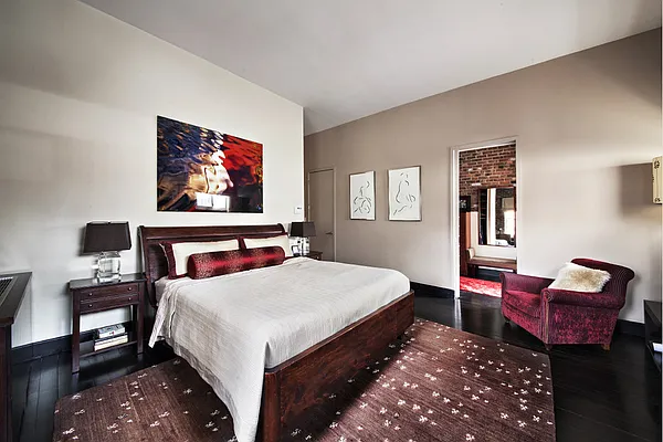 Sold by Stribling | media 1