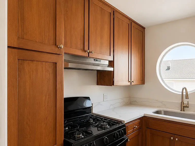 686 S Saint Andrews Pl #B3 — Photo 6
