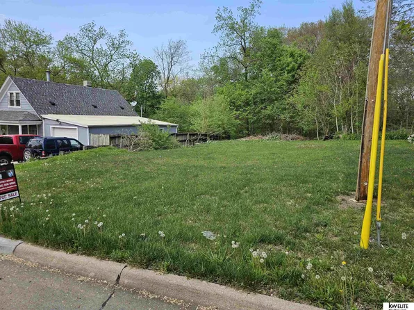 4114 Charles St, Omaha, NE 68131