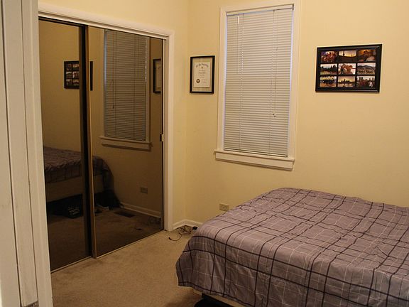 5th image of 3706 N Hermitage Ave #1