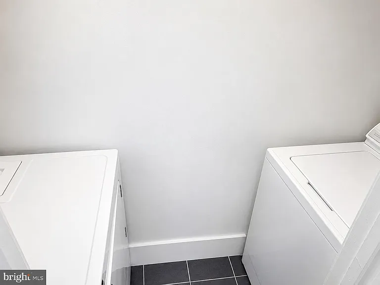 20208 Shipley Ter #302 — Photo 11