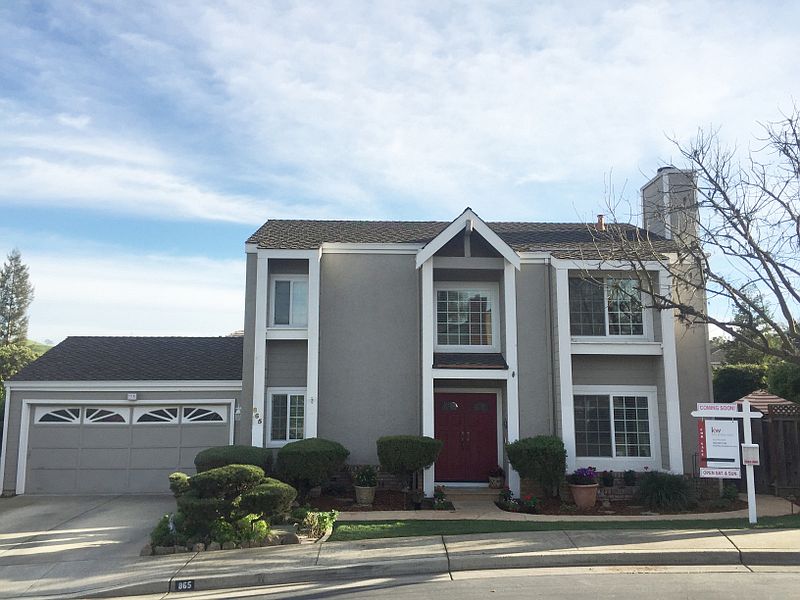 1st image of 865 Oak Park Dr