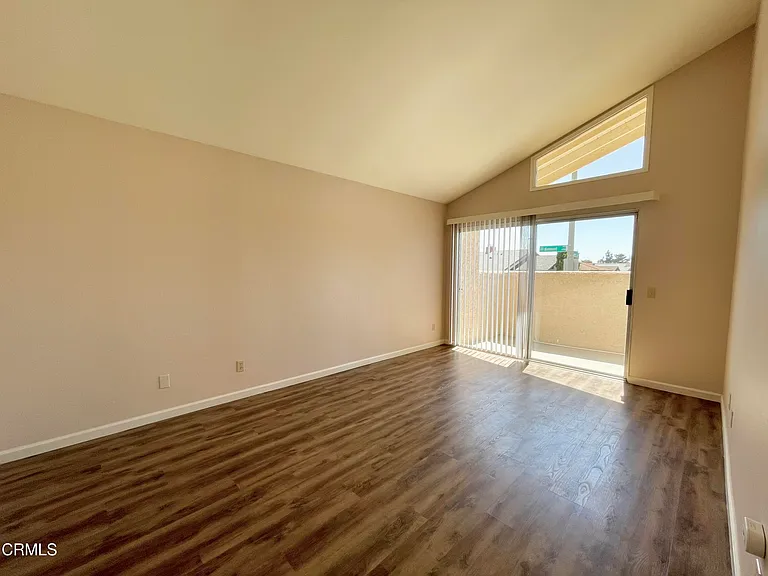936 Belmont Ave — Photo 14