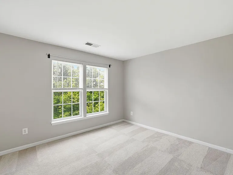 6008 Preswell Ct — Photo 18