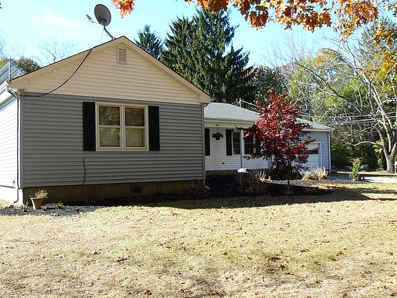 4th image of 190 Cedar Ave
