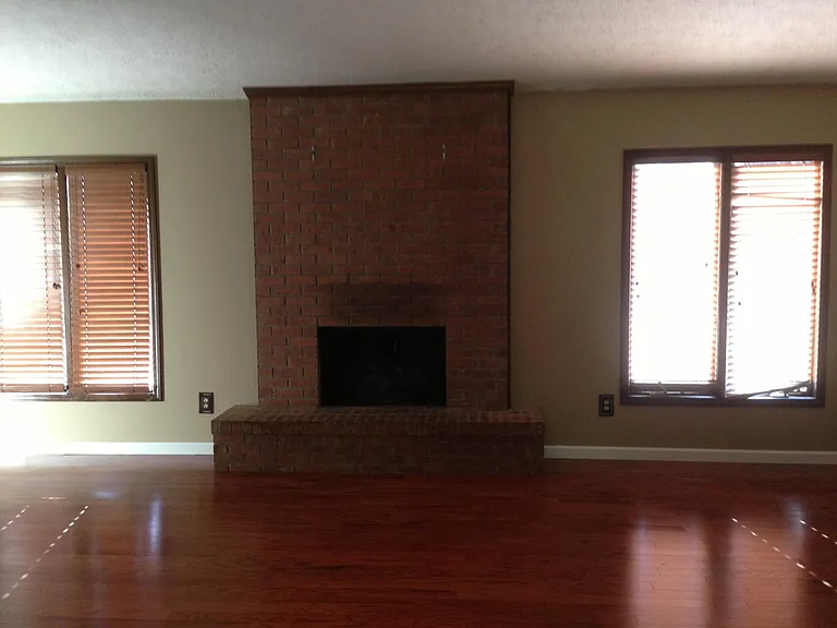 1149 Eagle Cir — Photo 7