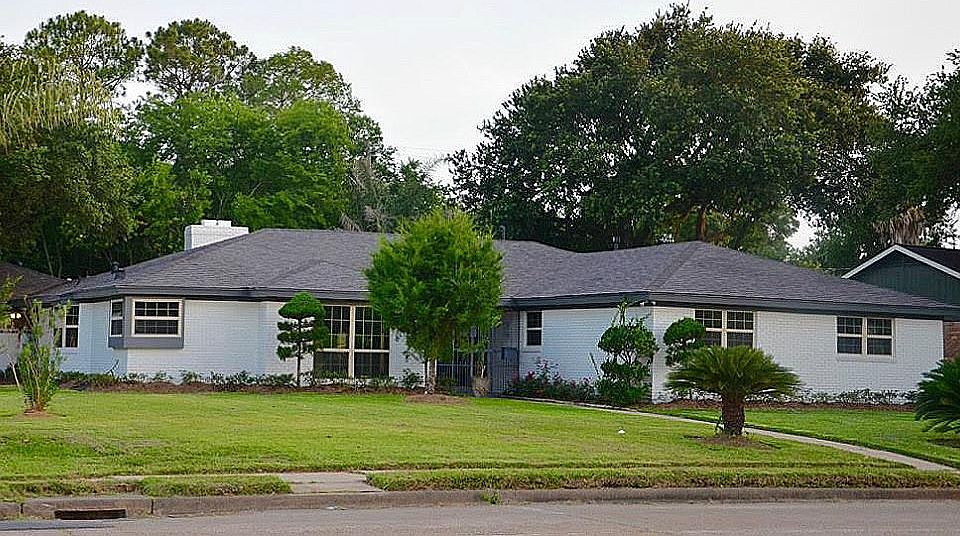 1st image of 7815 S Braeswood Blvd