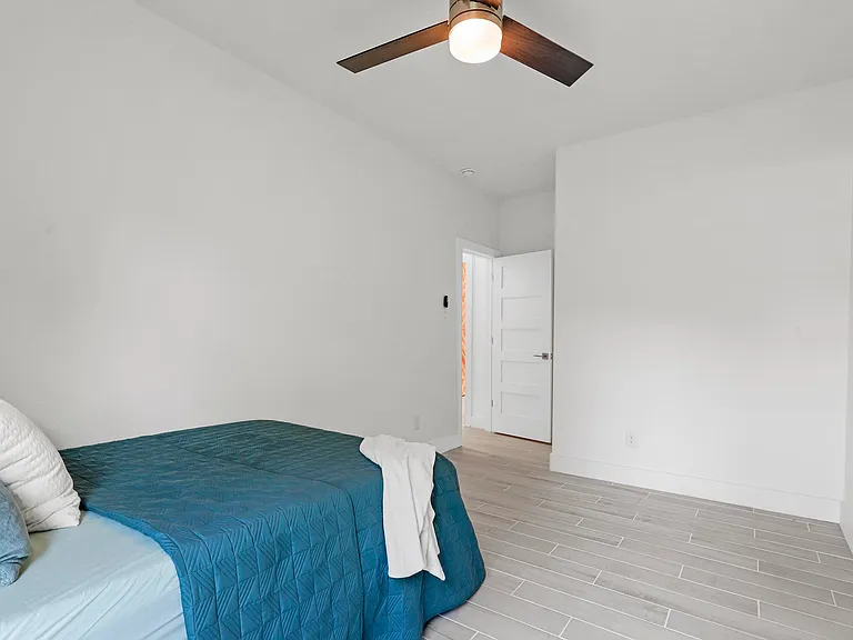 4013 Legend Trl — Photo 7