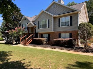 120 Bedford Forrest Dr, Sharpsburg, GA 30277