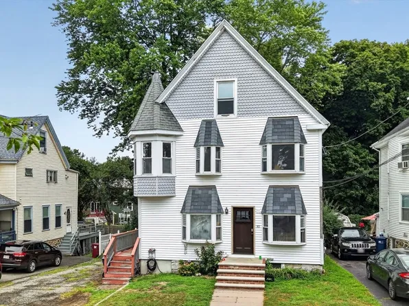 28-28 Crescent Ave #30, Melrose, MA 02176