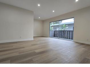 7961 Willis Ave, Panorama City, CA 91402