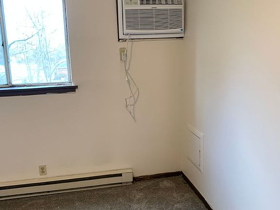 5th image of 836 S 13th St #236-260