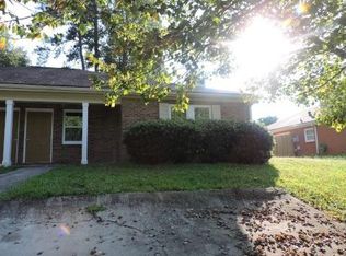 1146 Summer Brook Rd, College Park, GA 30349