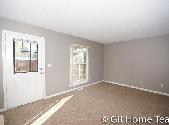 3rd image of 3598 Whispering Brook Dr SE #15