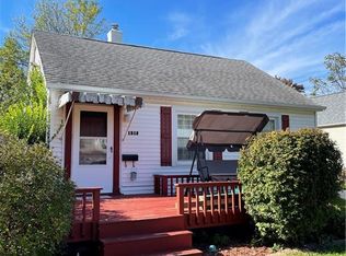 1313 S 16th St, Mattoon, IL 61938