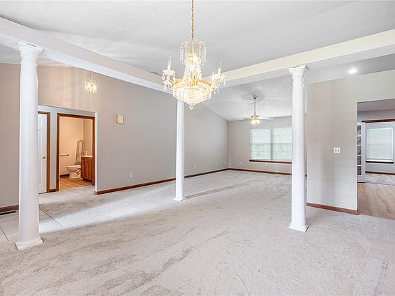 4th image of 101 Trace Ct