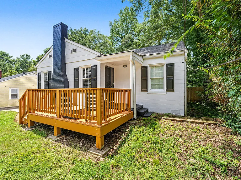1391 Lorenzo Dr SW — Photo 17