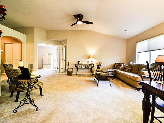 3rd image of 2242 Rolling Hills Dr