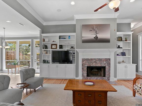 4th image of 18277 Fountain Hill Blvd