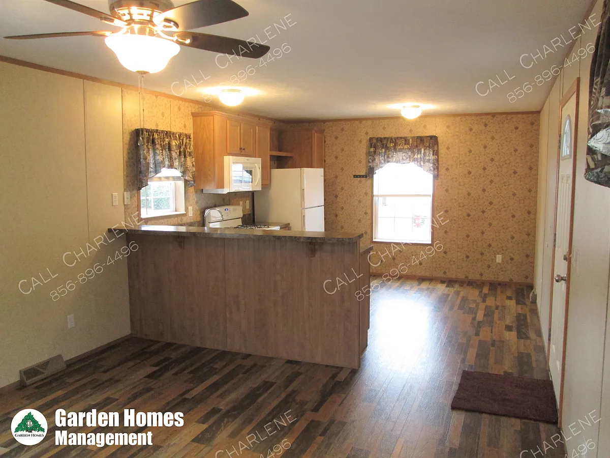 Building Photo - 576 W Forest Grove Rd #48