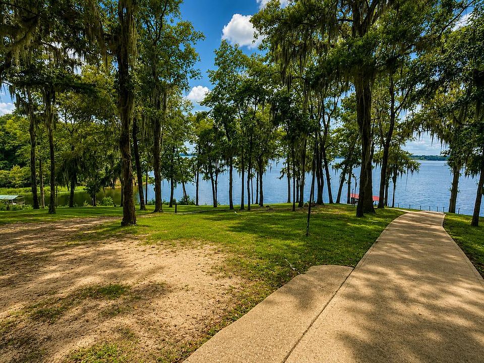 1st image of 632 Deer Point Rd
