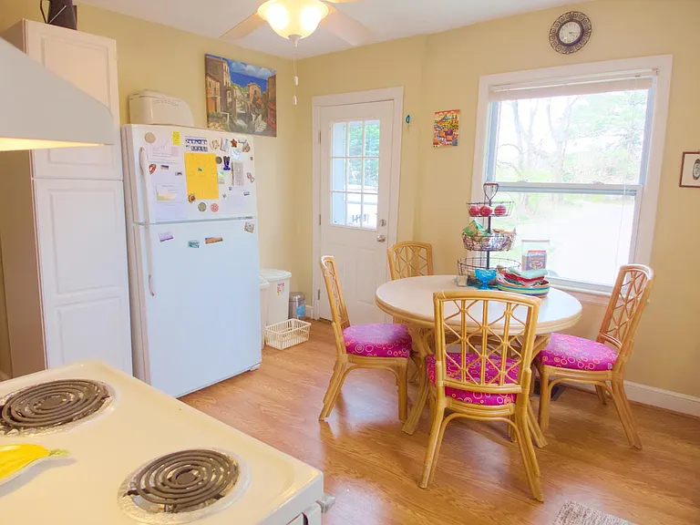 1831 Oxford Ave SW #G — Photo 28
