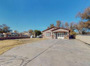 1303 Bonito Cir SW, Albuquerque, NM 87105