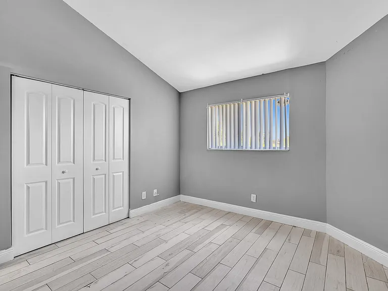 3417 NW 44th St #101 — Photo 32
