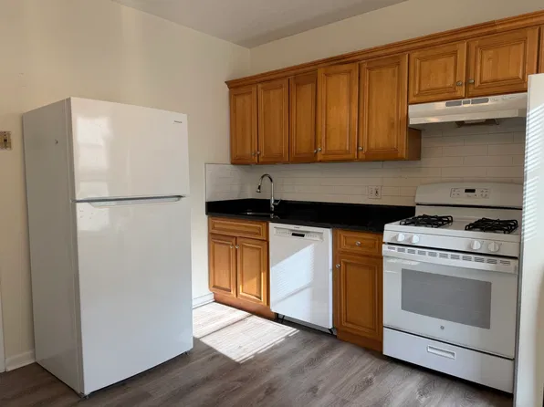 258 Cypress St #2, Brookline, MA 02445