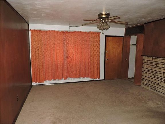4th image of 419 W Carter Dr