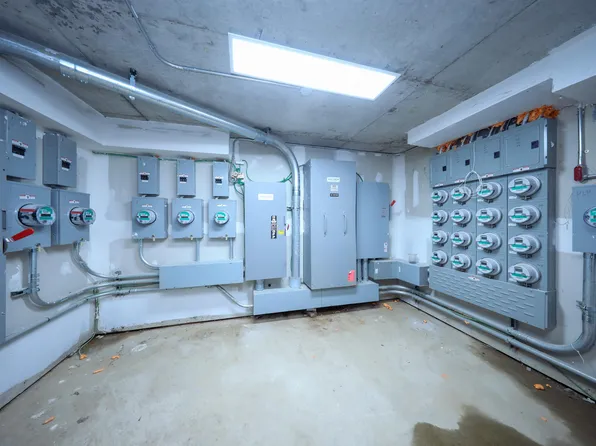 165-20 Sanford Avenue image 50 of 50