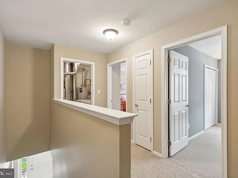 5504 Essex Ln — Photo 14