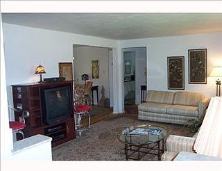 3rd image of 3146 Bel Air Dr