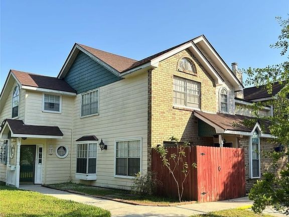 2nd image of 2004 Greenpoint Dr #2004
