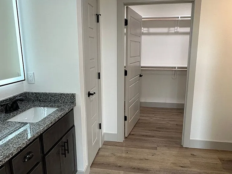 932 Cottage Hill Way — Photo 40