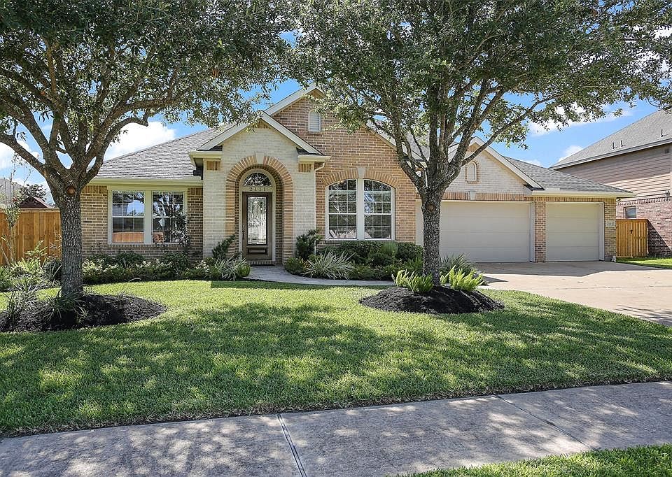 1st image of 2111 Bayou Cove Ln