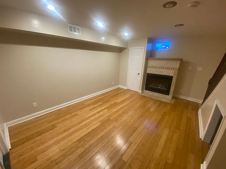 377 E Madison Ave — Photo 5