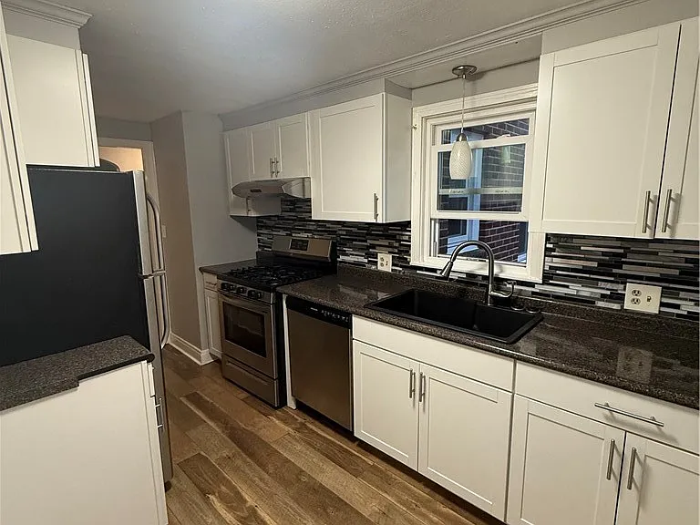106 E Morris Ave #UPPER — Photo 3