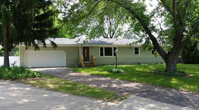 1st image of 276 117th Ln NE