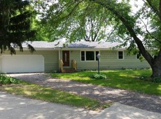 276 117th Ln NE, Blaine, MN 55434