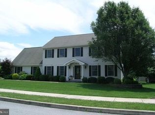199 Alanthia Ln, Etters, PA 17319