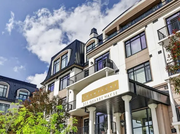211 E Quarry Way SE #102, Calgary, AB T2C 5M6