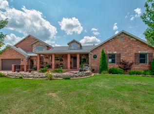 2007 N Phillips Rd, Nixa, MO 65714