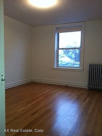1st image of 40 Fairview Ave