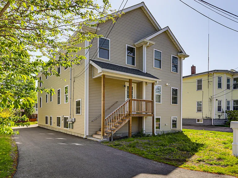 14 Fisher Ave — Photo 3