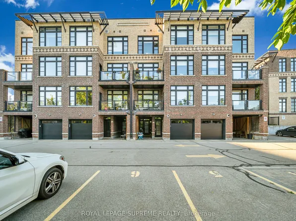 8167 Kipling Ave #43, Vaughan, ON L4L 0G4